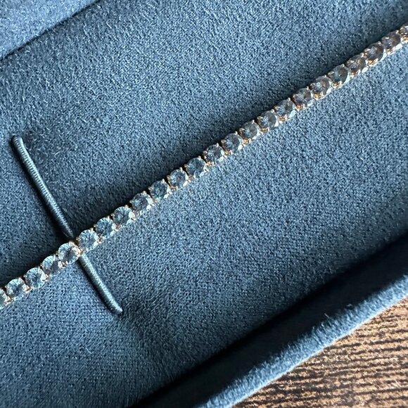 David Yurman Tennis Bracelet in 18K Gold w/ Color Change Garnets - 3mm - Medium - Picture 6 of 16